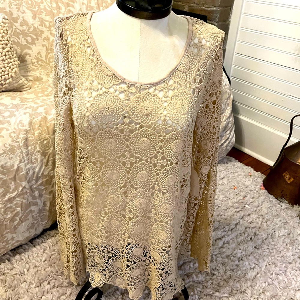 Altar’d State tunic large